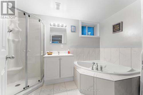 530 Rowanwood Avenue, Ottawa, ON - Indoor Photo Showing Bathroom
