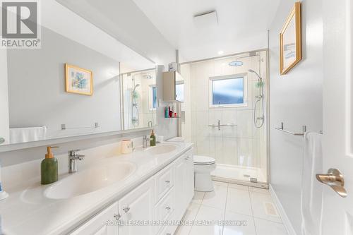 530 Rowanwood Avenue, Ottawa, ON - Indoor Photo Showing Bathroom