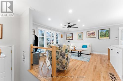 530 Rowanwood Avenue, Ottawa, ON - Indoor