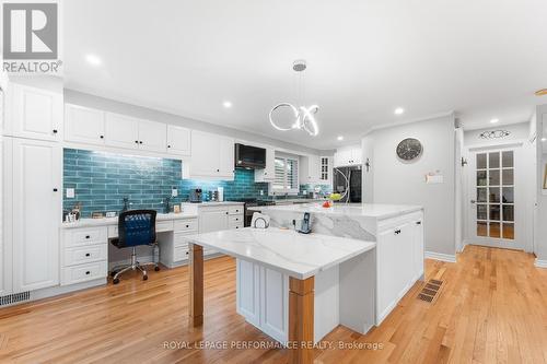530 Rowanwood Avenue, Ottawa, ON - Indoor Photo Showing Kitchen