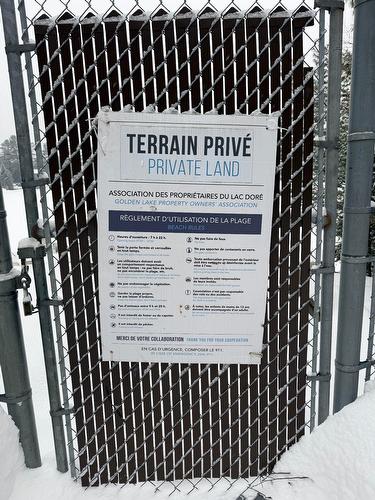 Accès au plan d'eau - Rue Abbot, Val-David, QC 