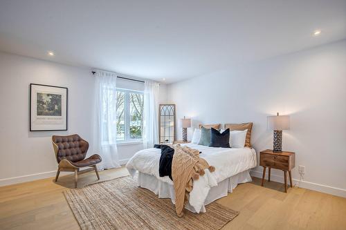 Chambre à coucher principale - 1300 Rue Montarville, Saint-Bruno-De-Montarville, QC - Indoor Photo Showing Bedroom