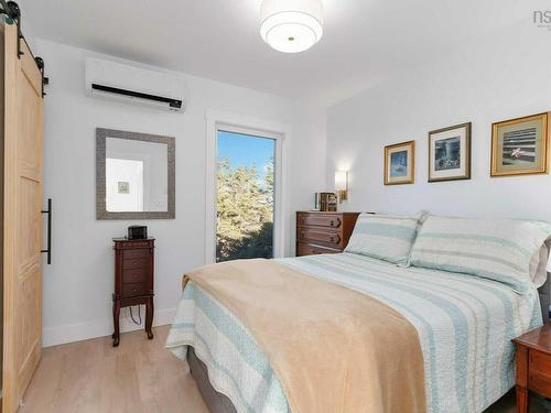 462 Bald Rock Road, Sambro, NS - Indoor Photo Showing Bedroom