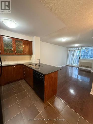 701 - 5791 Yonge Street, Toronto, ON - Indoor Photo Showing Kitchen With Double Sink