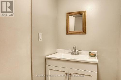 23 Westcroft Drive, Toronto, ON - Indoor Photo Showing Bathroom