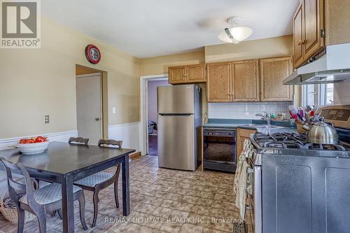 23 Westcroft Drive, Toronto, ON - Indoor Photo Showing Kitchen