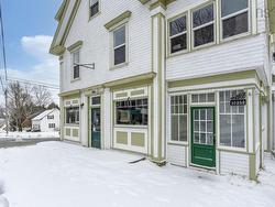 10352 Highway 1  Paradise, NS B0P 1R0