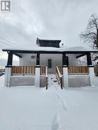 54 FERNDALE DRIVE N  Barrie, ON L4N 9V4