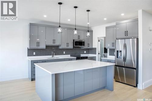 430 Nazarali Manor, Saskatoon, SK - Indoor Photo Showing Kitchen With Upgraded Kitchen