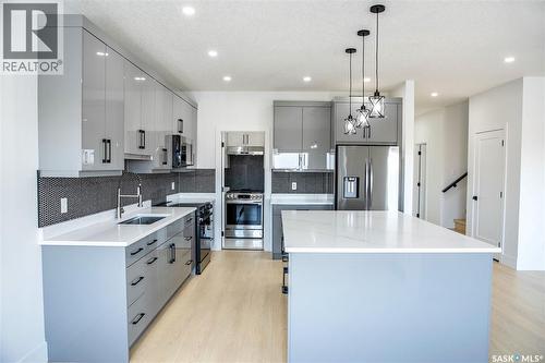 430 Nazarali Manor, Saskatoon, SK - Indoor Photo Showing Kitchen With Upgraded Kitchen
