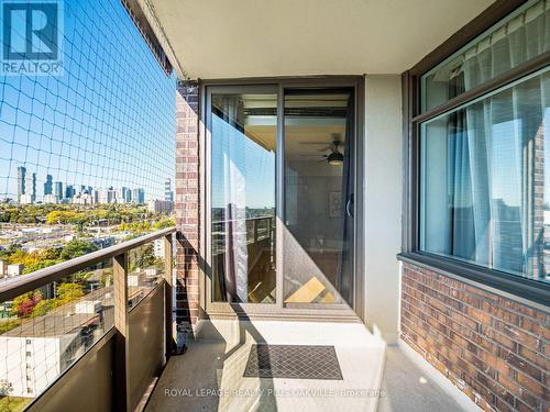 2006 - 3100 Kirwin Avenue, Mississauga, ON - Outdoor With Balcony With Exterior