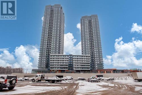 501 - 30 UPPER MALL WAY  Vaughan, ON L4J 0L7