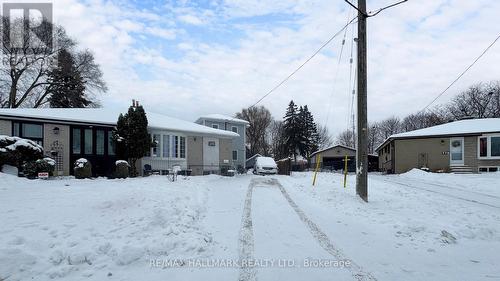 274 Demaine Crescent, Richmond Hill, ON - Outdoor With Facade