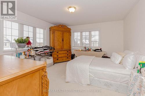 132 Bloomsbury Avenue, Brampton, ON - Indoor Photo Showing Bedroom
