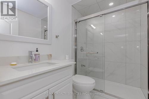 132 Bloomsbury Avenue, Brampton, ON - Indoor Photo Showing Bathroom