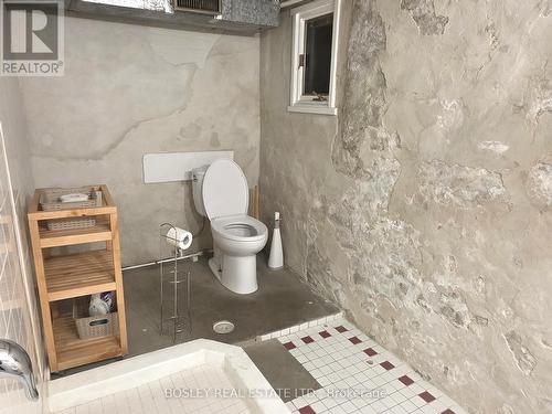 988 Queen Street W, Toronto, ON 