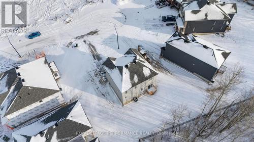 10 Academie Street, Russell, ON - Outdoor