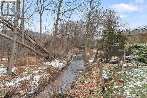 Lots of side yard - 26 Southdale Drive, St. Catharines (Vine/Linwell), ON - Outdoor