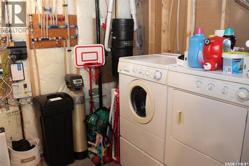 3330 Green Moss Lane, Regina, SK - Indoor Photo Showing Laundry Room