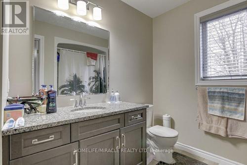 136 Cherry Street, Ingersoll, ON - Indoor Photo Showing Bathroom