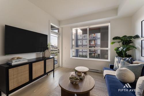 210 30490 Cardinal Avenue, Abbotsford, BC - Indoor Photo Showing Other Room