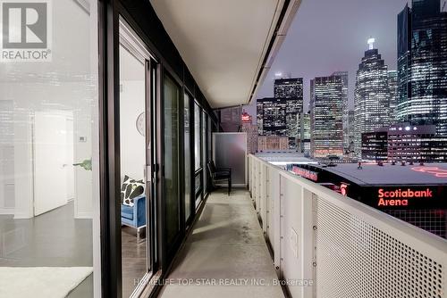 1406 - 100 Harbour Street, Toronto, ON -  Photo Showing Other Room
