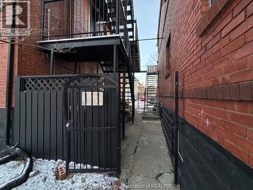 631 Pitt Street Unit# Lower, Windsor, ON - Outdoor