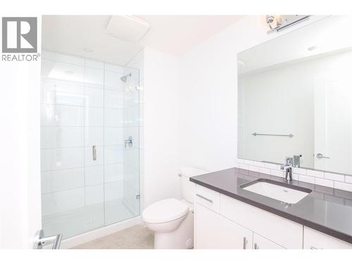Similar Too - 610 Academy Way Unit# 118, Kelowna, BC - Indoor Photo Showing Bathroom
