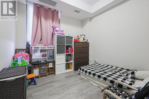 R02 - 293 Viewmount Avenue, Toronto, ON - Indoor Photo Showing Bedroom