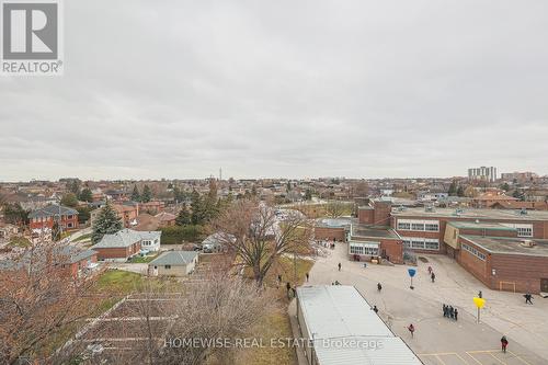 R02 - 293 Viewmount Avenue, Toronto, ON - Outdoor With View