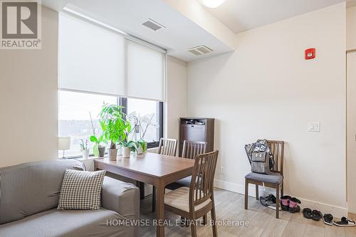 R02 - 293 Viewmount Avenue, Toronto, ON - Indoor