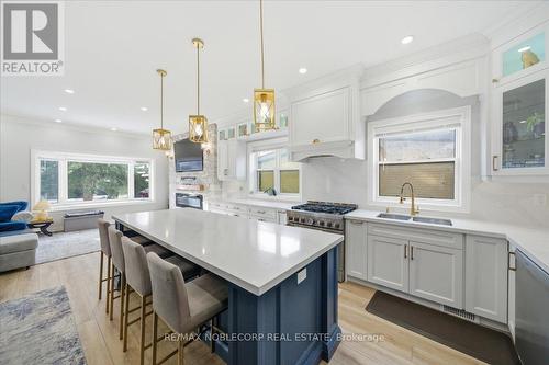 Main - 18 Florida Crescent, Toronto, ON - Indoor Photo Showing Kitchen With Double Sink With Upgraded Kitchen