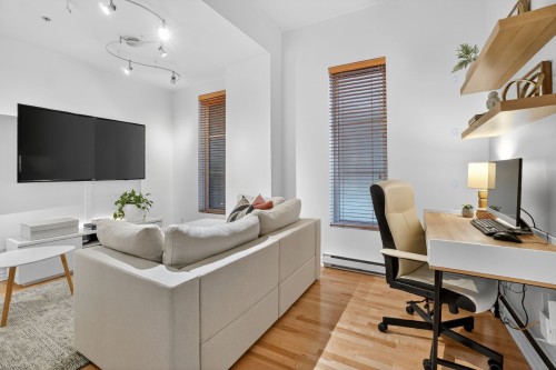 Bureau - 119-4 Place Des Jardins-Des-Vosges, Montréal (Verdun/Île-Des-Soeurs), QC - Indoor Photo Showing Office