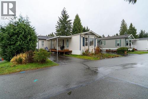 19728 Poplar Place, Pitt Meadows, BC - Outdoor With Facade