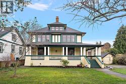 132 Government St S  Victoria, BC V8V 2K7