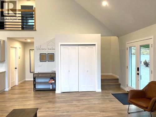 3040 Cedar Drive, Blind Bay, BC - Indoor