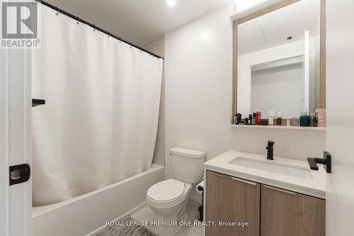 1402 - 36 Zorra Street, Toronto, ON - Indoor Photo Showing Bathroom