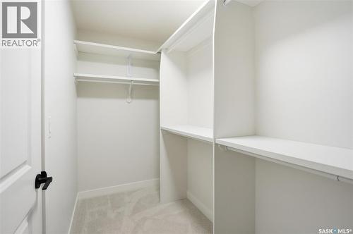 470 Cockcroft Place, Saskatoon, SK - Indoor With Storage