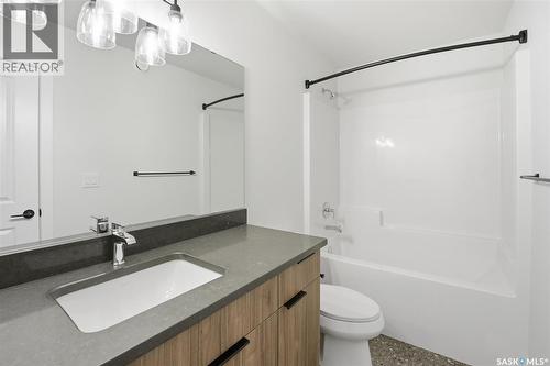470 Cockcroft Place, Saskatoon, SK - Indoor Photo Showing Bathroom