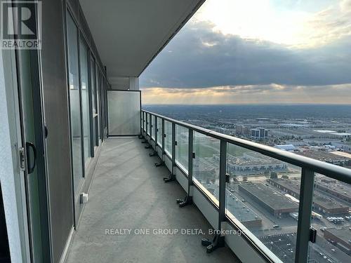 4002 - 898 Portage Master Bedrm Parkway W, Vaughan, ON - Outdoor With Balcony With View With Exterior