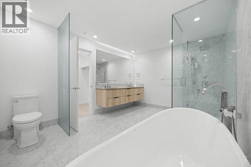 13419 Lakeshore Drive S Unit# 101, Summerland, BC - Indoor Photo Showing Bathroom