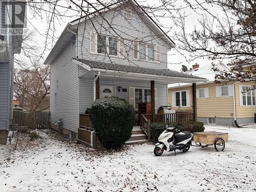 128 STUART STREET  Sarnia, ON N7T 3B1