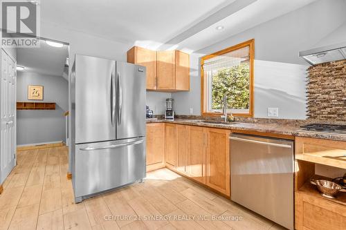 34 Rosegarden Crescent, Ottawa, ON - Indoor Photo Showing Kitchen