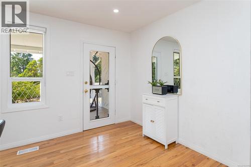 11255 Nitinat Rd, North Saanich, BC - Indoor Photo Showing Other Room