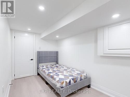 685 Jane Street, Toronto, ON - Indoor Photo Showing Bedroom