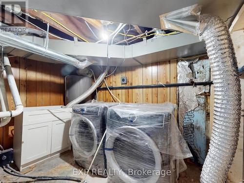 685 Jane Street, Toronto, ON - Indoor Photo Showing Laundry Room