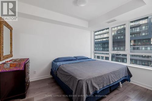 424 - 405 Dundas Street W, Oakville, ON - Indoor Photo Showing Bedroom