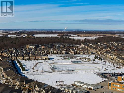 424 - 405 Dundas Street W, Oakville, ON - Outdoor With View