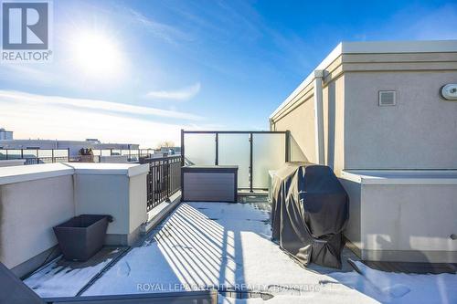 723 - 665 Cricklewood Drive, Mississauga, ON - Outdoor With Exterior