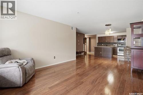 103 2351 Windsor Park Road, Regina, SK - Indoor Photo Showing Kitchen